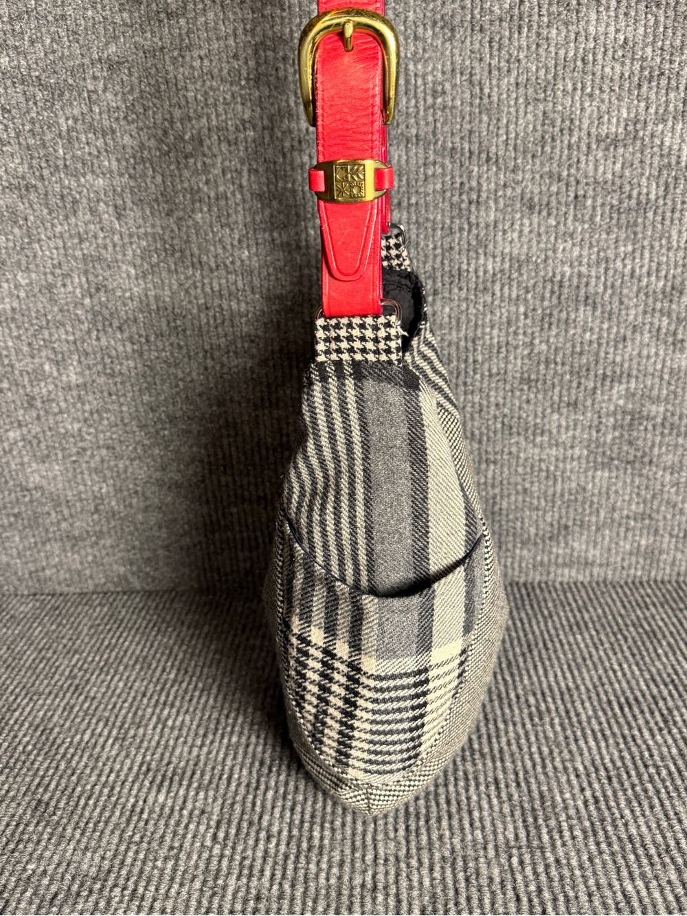 VTG Mixed Plaid & Houndstooth Wool Shoulder Bag with Vibrant Red Leather Strap - Picture 2 of 11